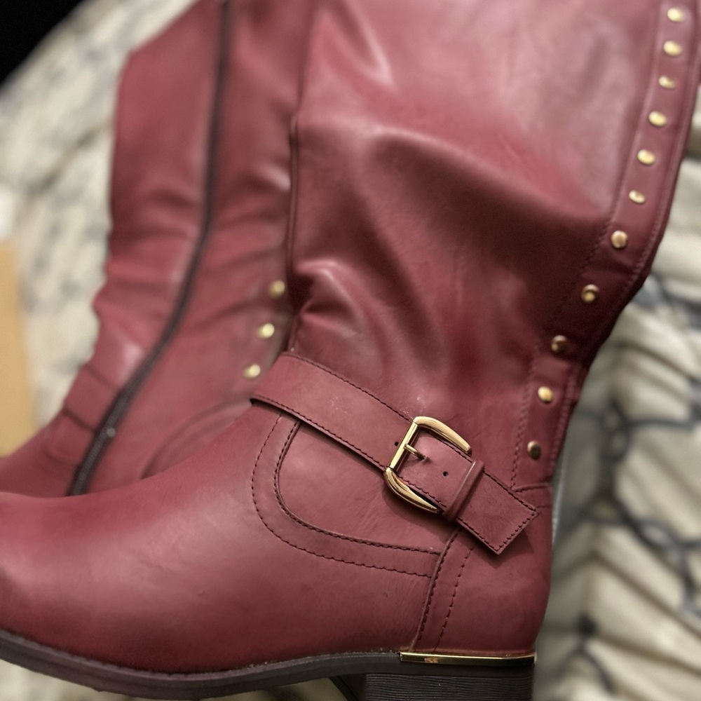 Cloudwalkers Burgundy Knee-High Boots - Picture 6 of 6